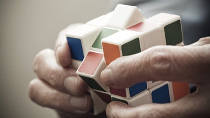 Rubiksterning bliver løst